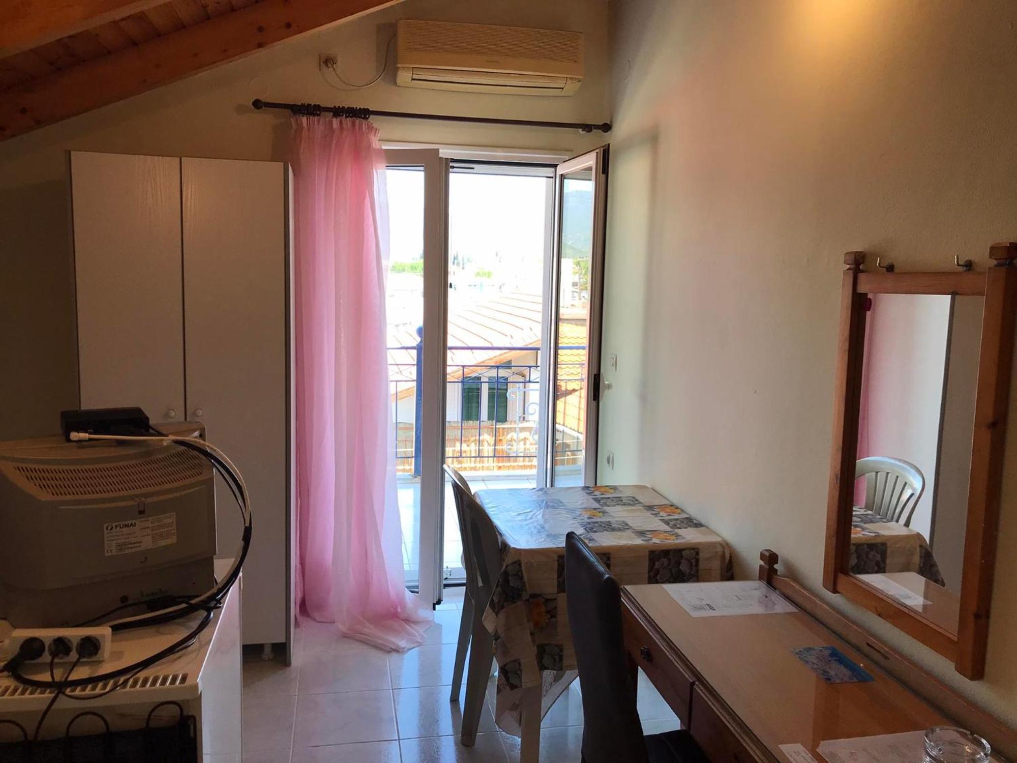 Ion Apartments Messolonghi Single Bed Room Mountain View Loft Mesolóngion 외부 사진